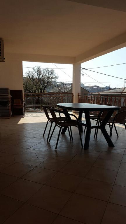 Apartment Anita Сень Экстерьер фото